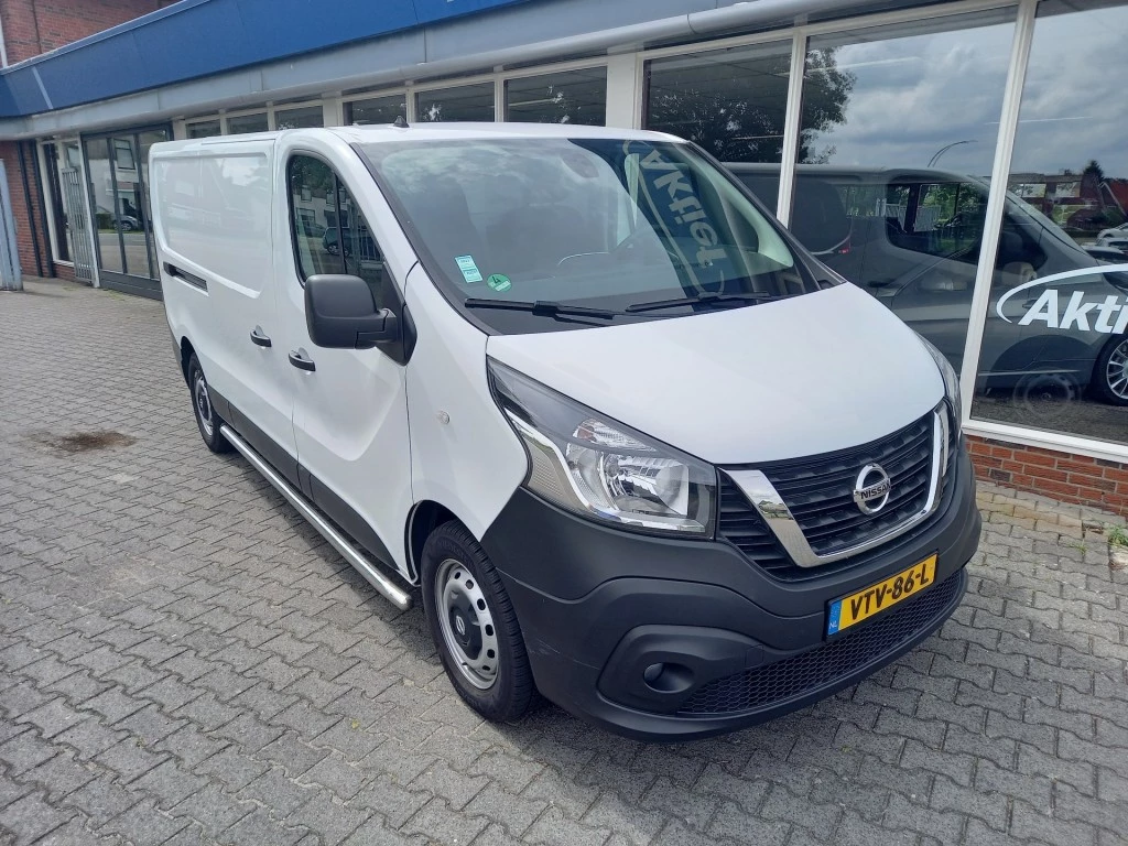 Hoofdafbeelding Nissan NV300