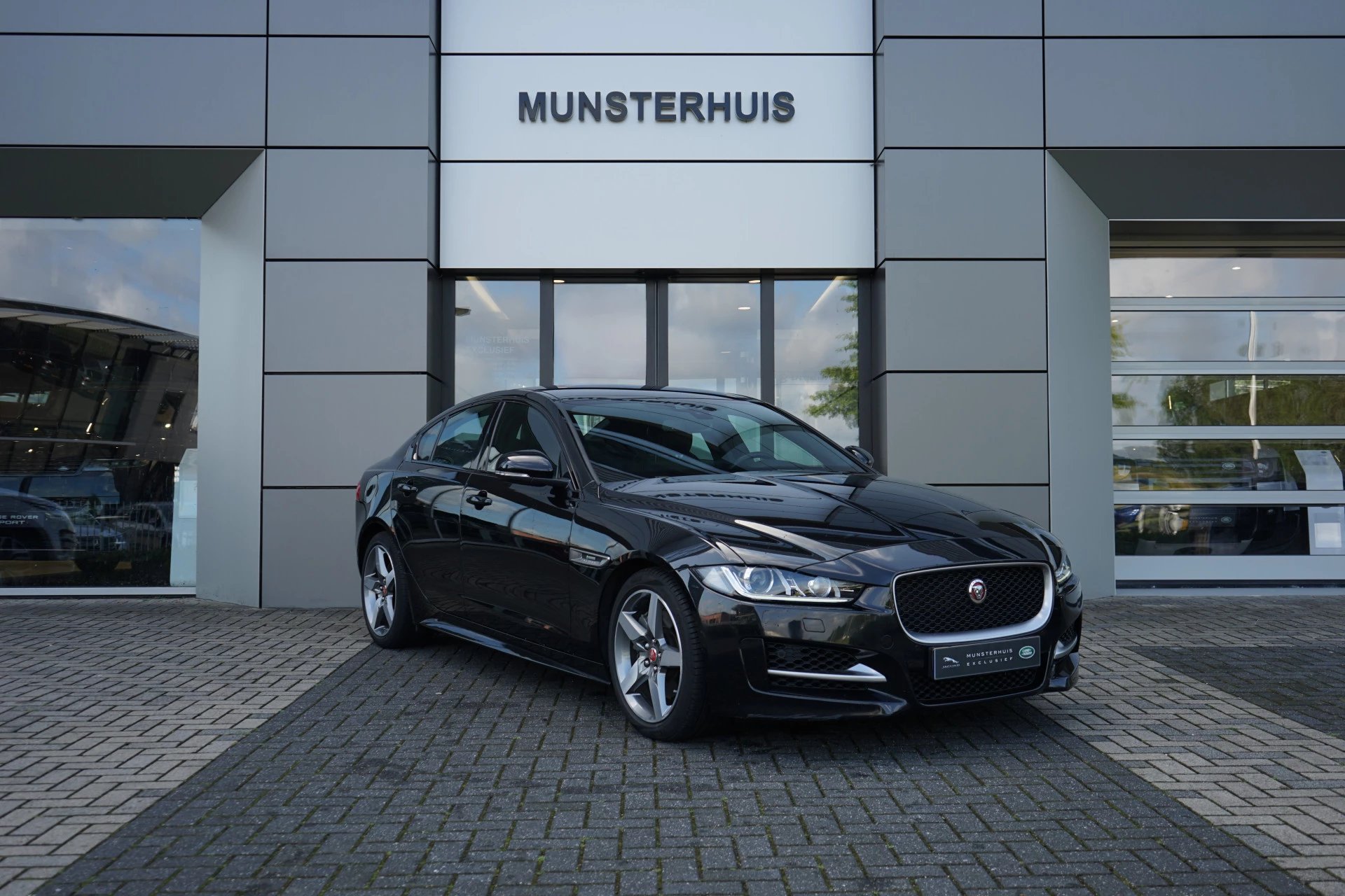 Hoofdafbeelding Jaguar XE