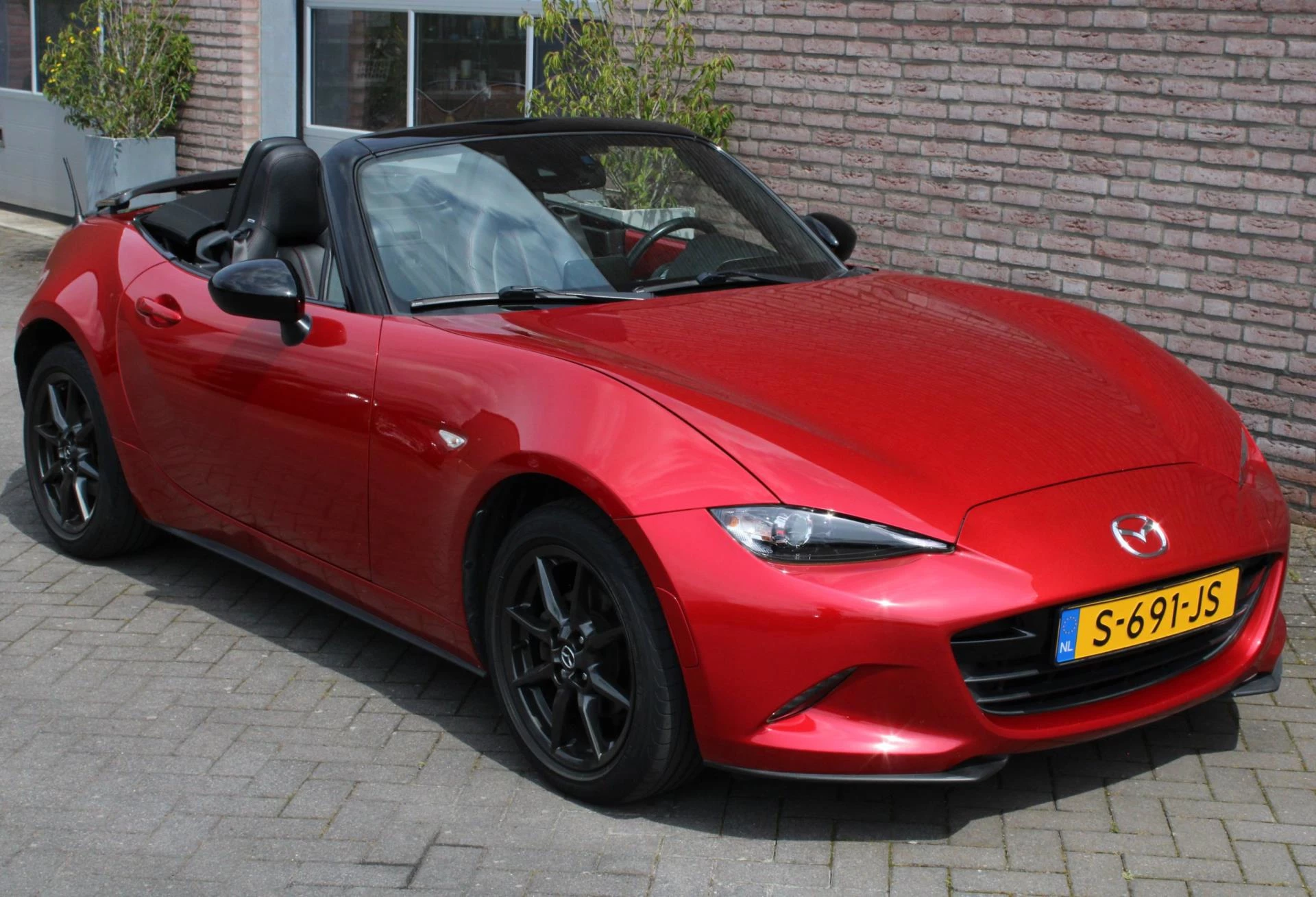 Hoofdafbeelding Mazda MX-5