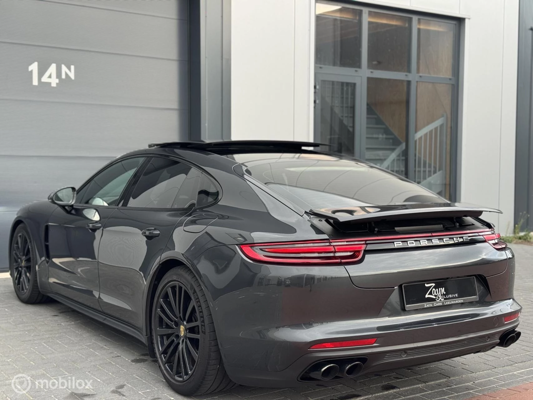 Hoofdafbeelding Porsche Panamera
