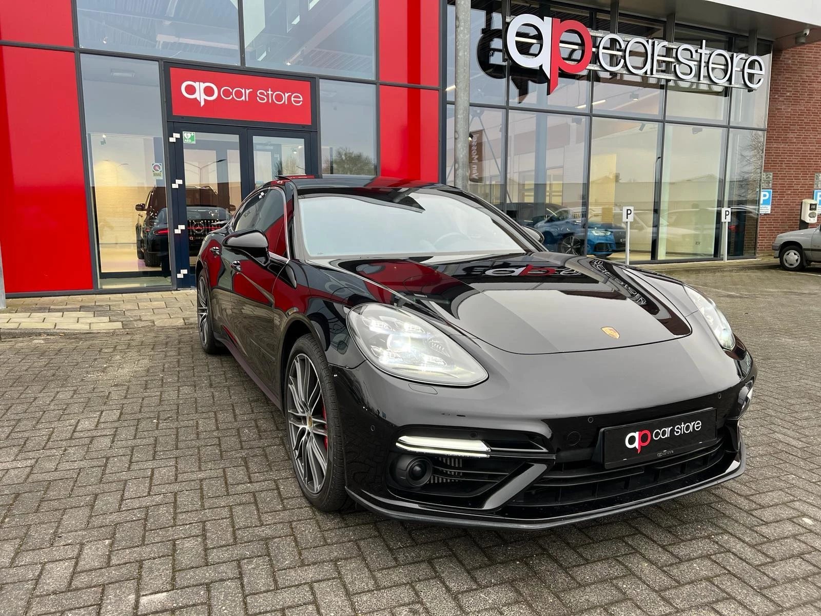 Hoofdafbeelding Porsche Panamera