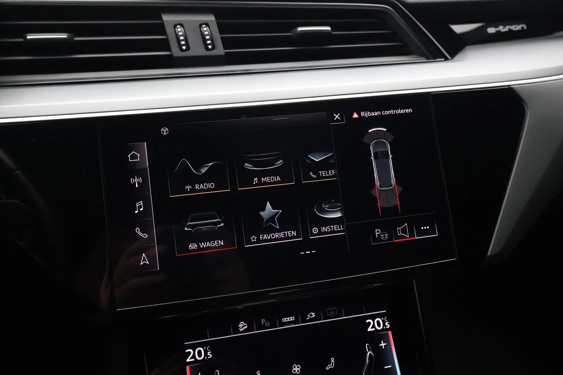 Hoofdafbeelding Audi e-tron