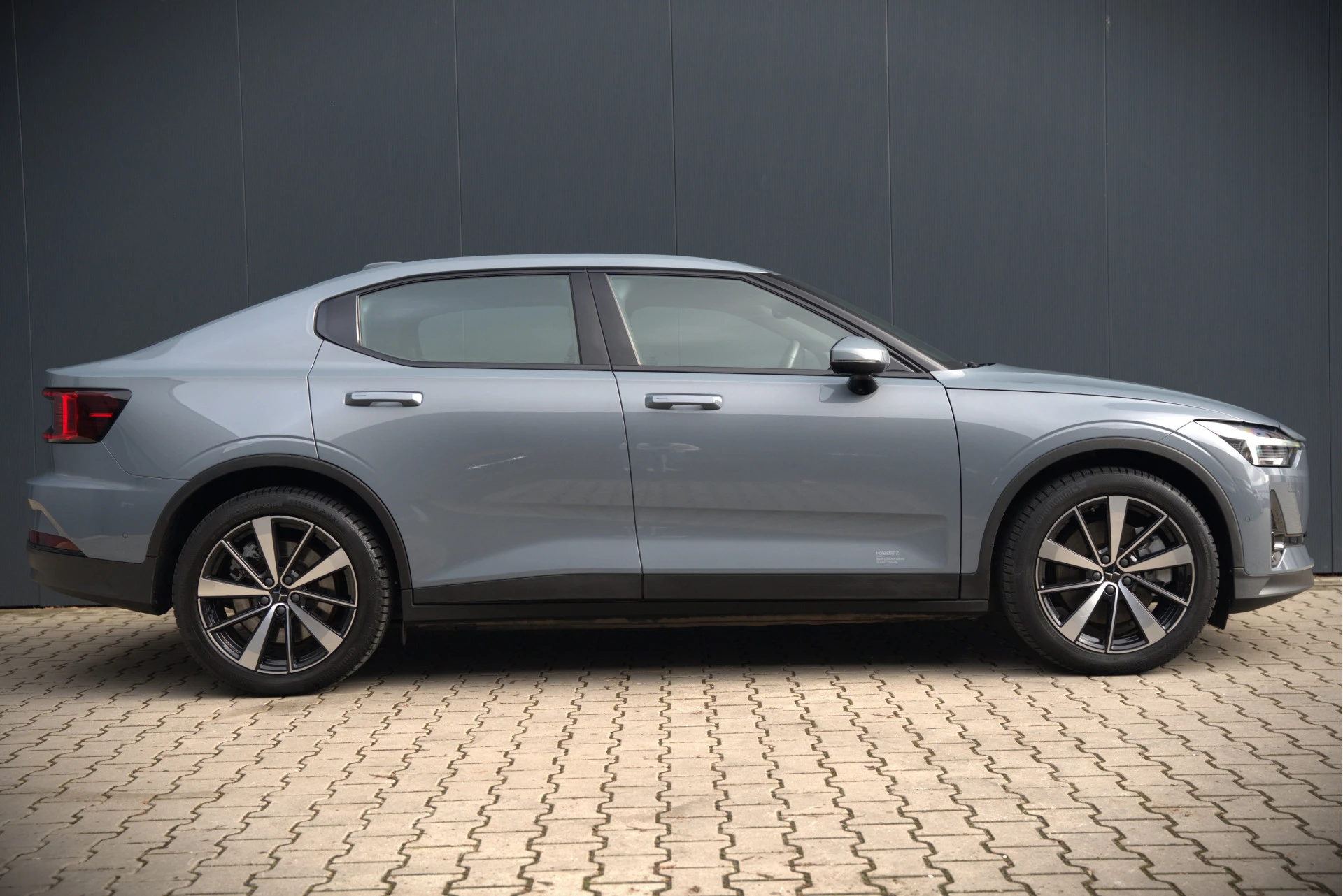 Hoofdafbeelding Polestar 2