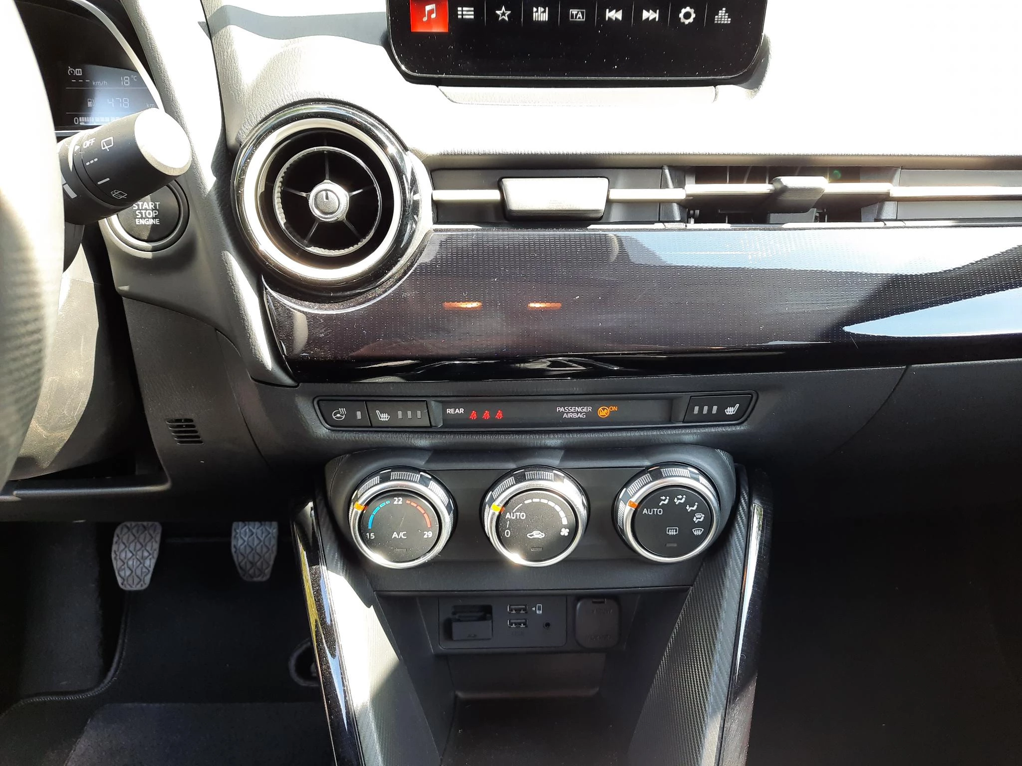 Hoofdafbeelding Mazda 2