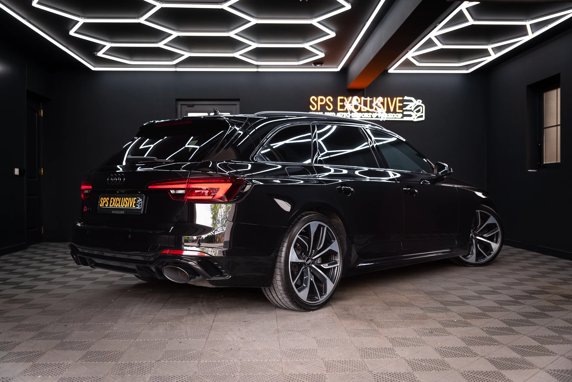 Hoofdafbeelding Audi RS4
