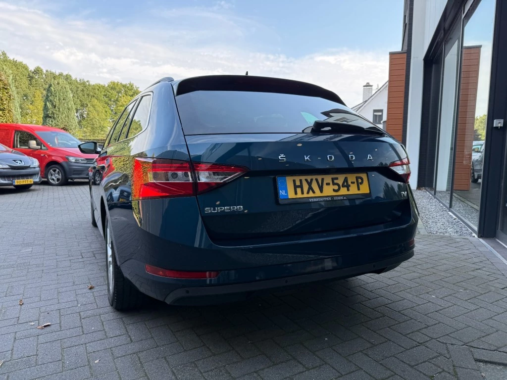 Hoofdafbeelding Škoda Superb