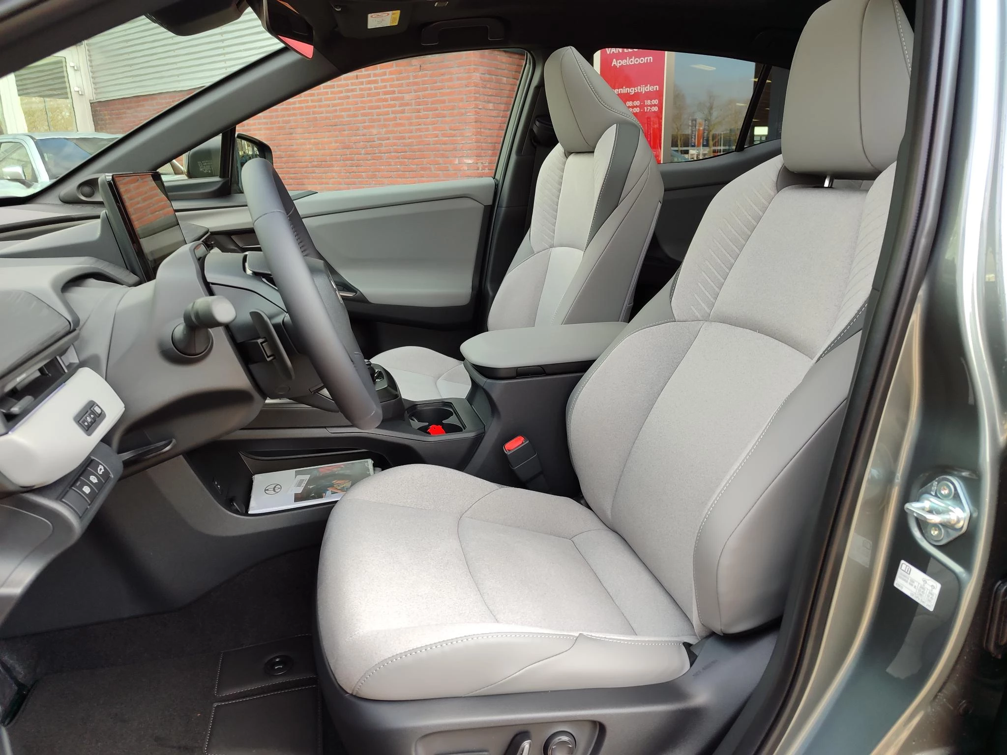 Hoofdafbeelding Toyota C-HR+