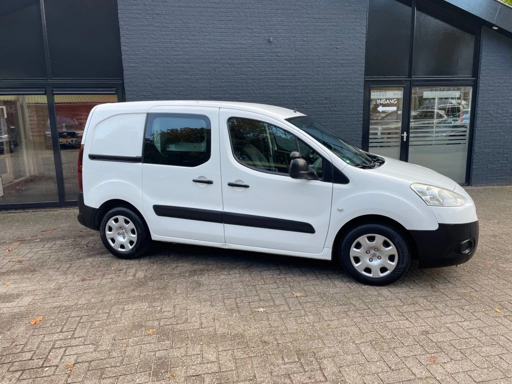 Hoofdafbeelding Peugeot Partner
