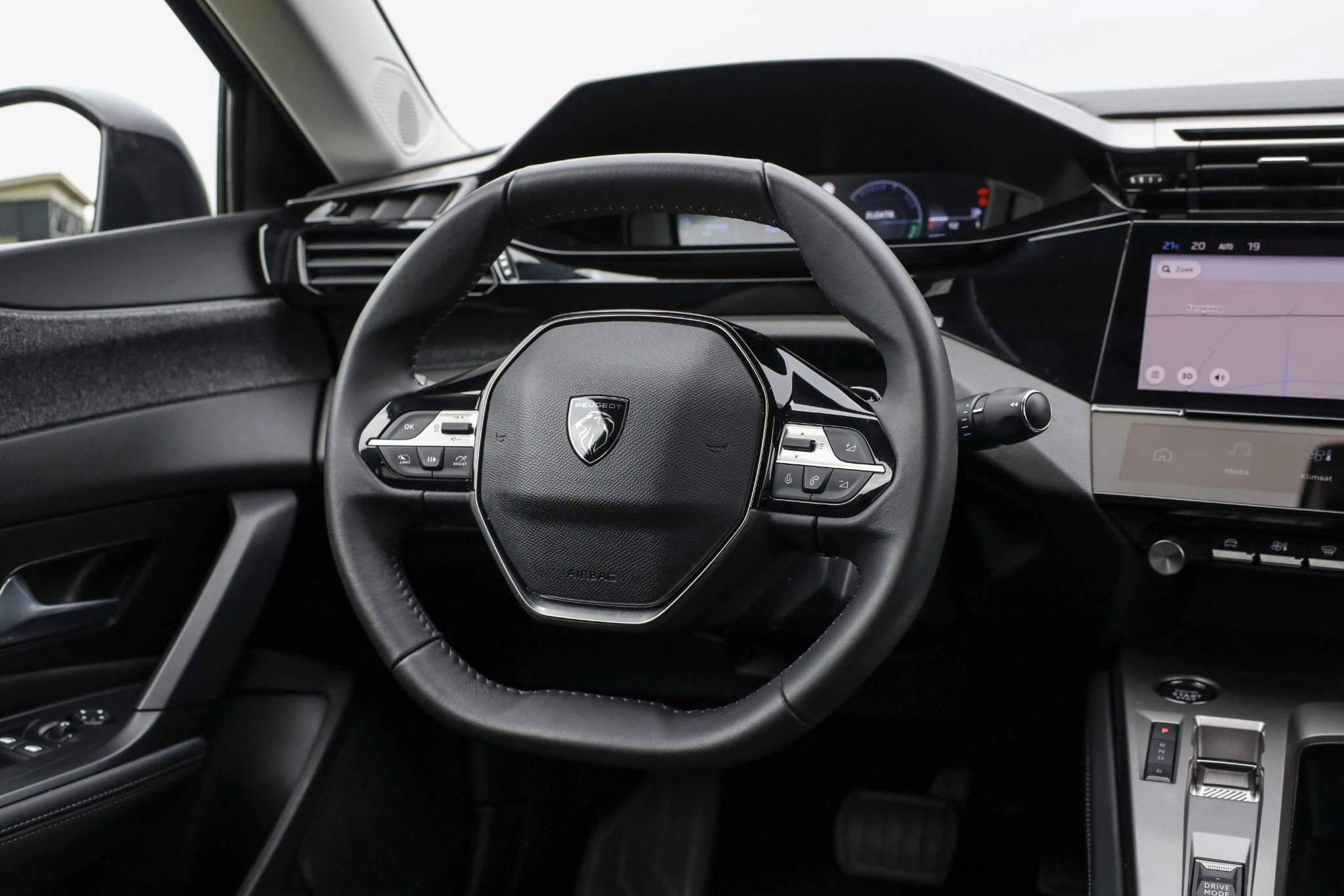Hoofdafbeelding Peugeot 408