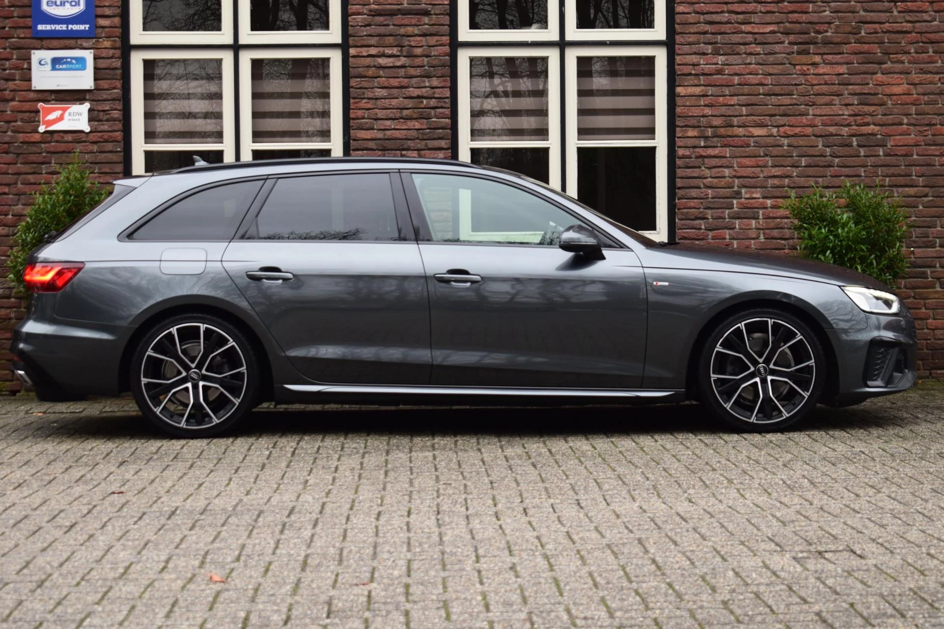 Hoofdafbeelding Audi A4