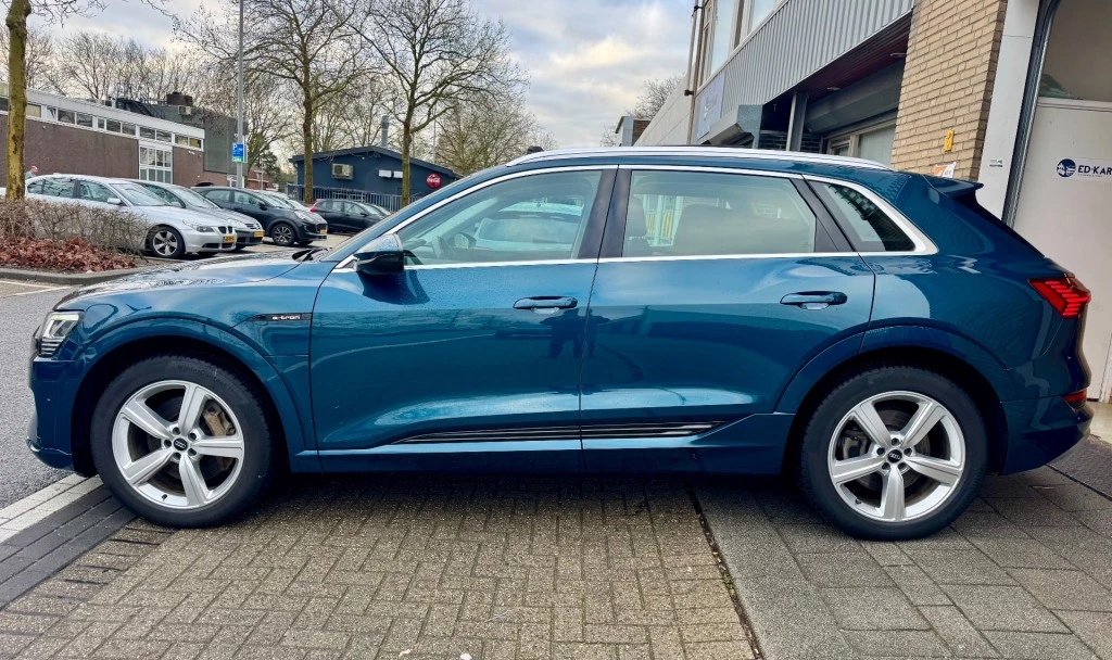 Hoofdafbeelding Audi e-tron