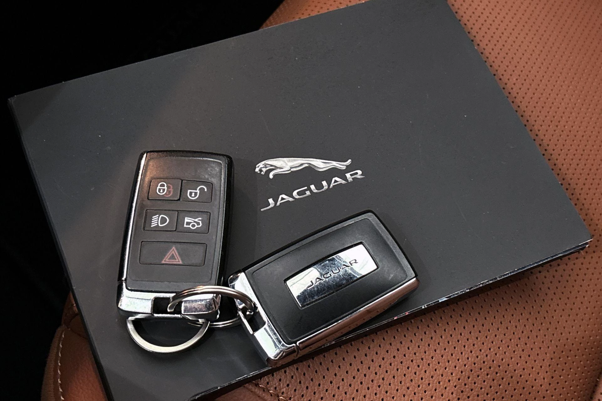 Hoofdafbeelding Jaguar XE