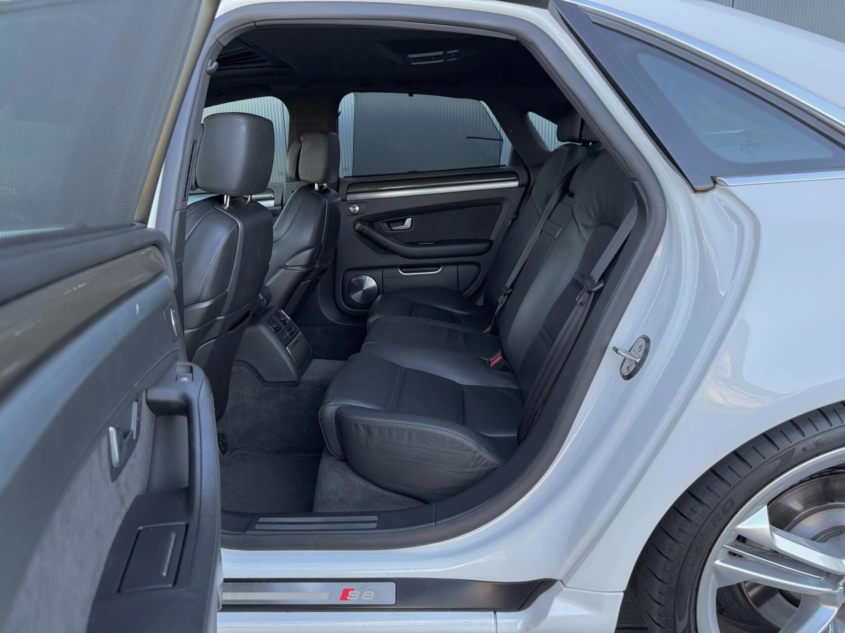Hoofdafbeelding Audi S8