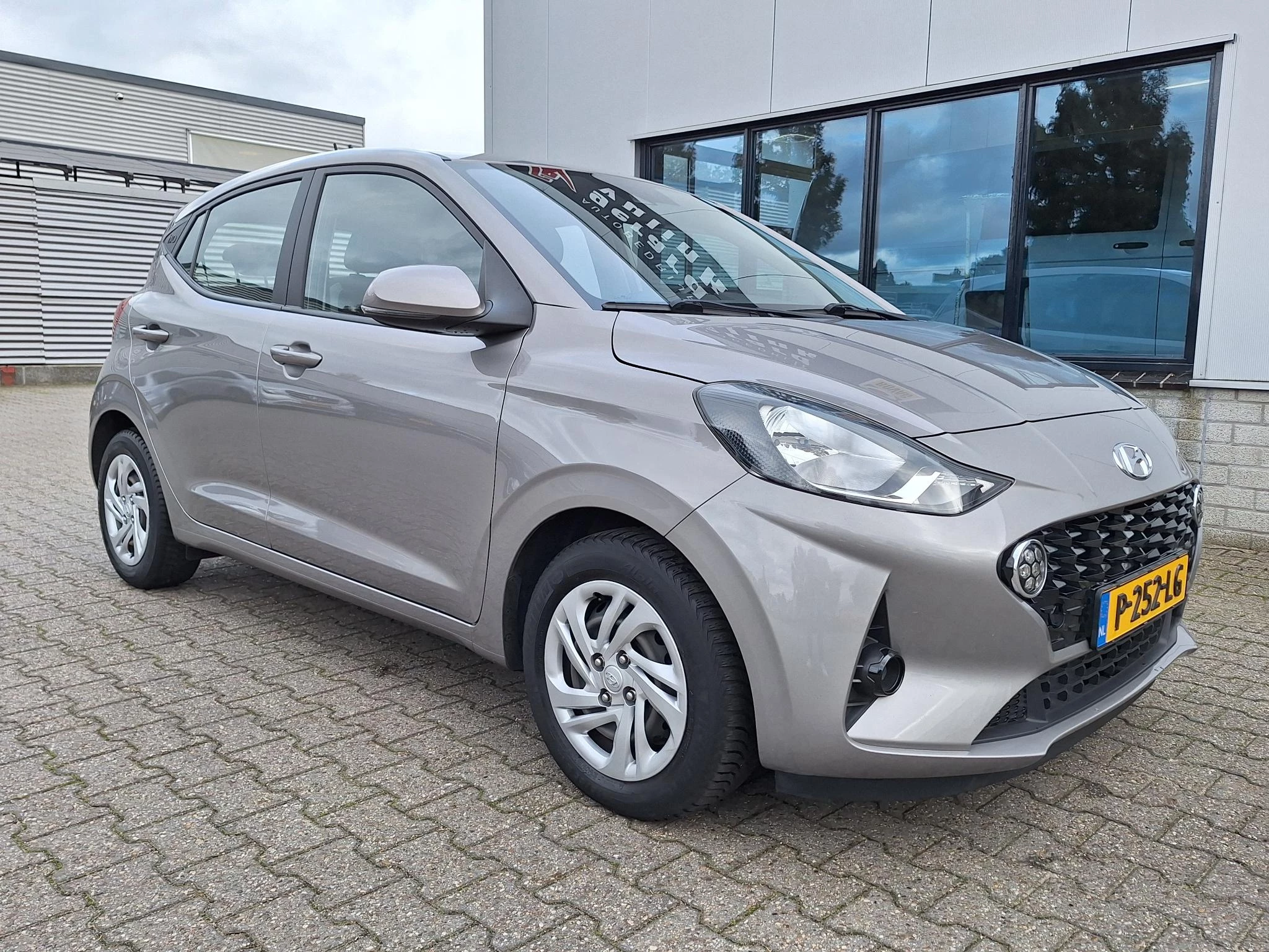 Hoofdafbeelding Hyundai i10
