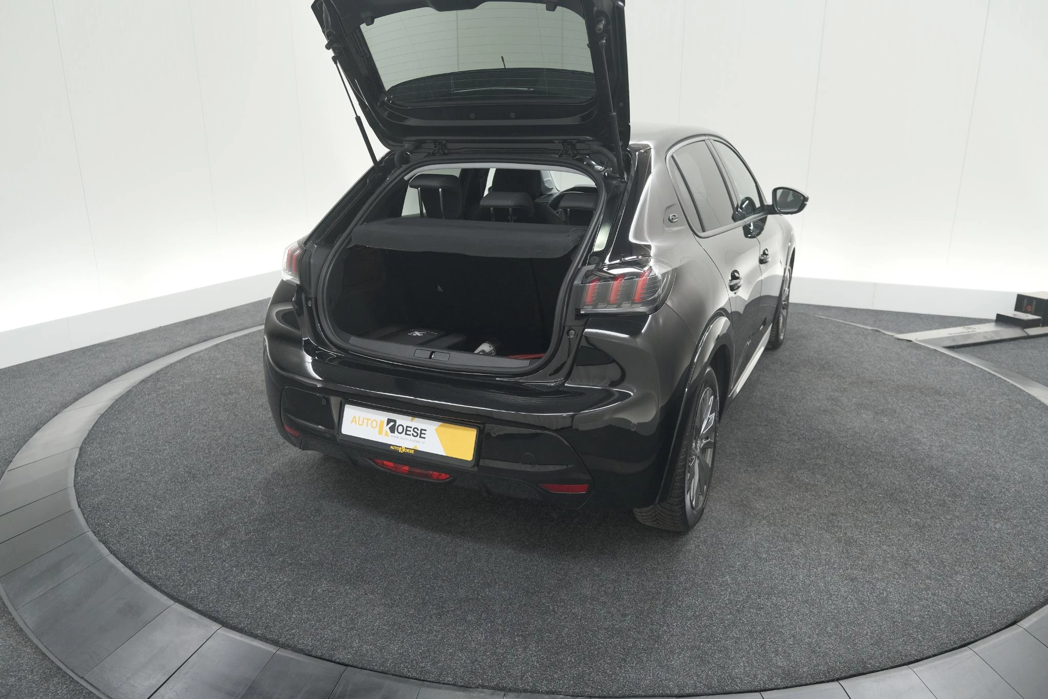 Hoofdafbeelding Peugeot e-208