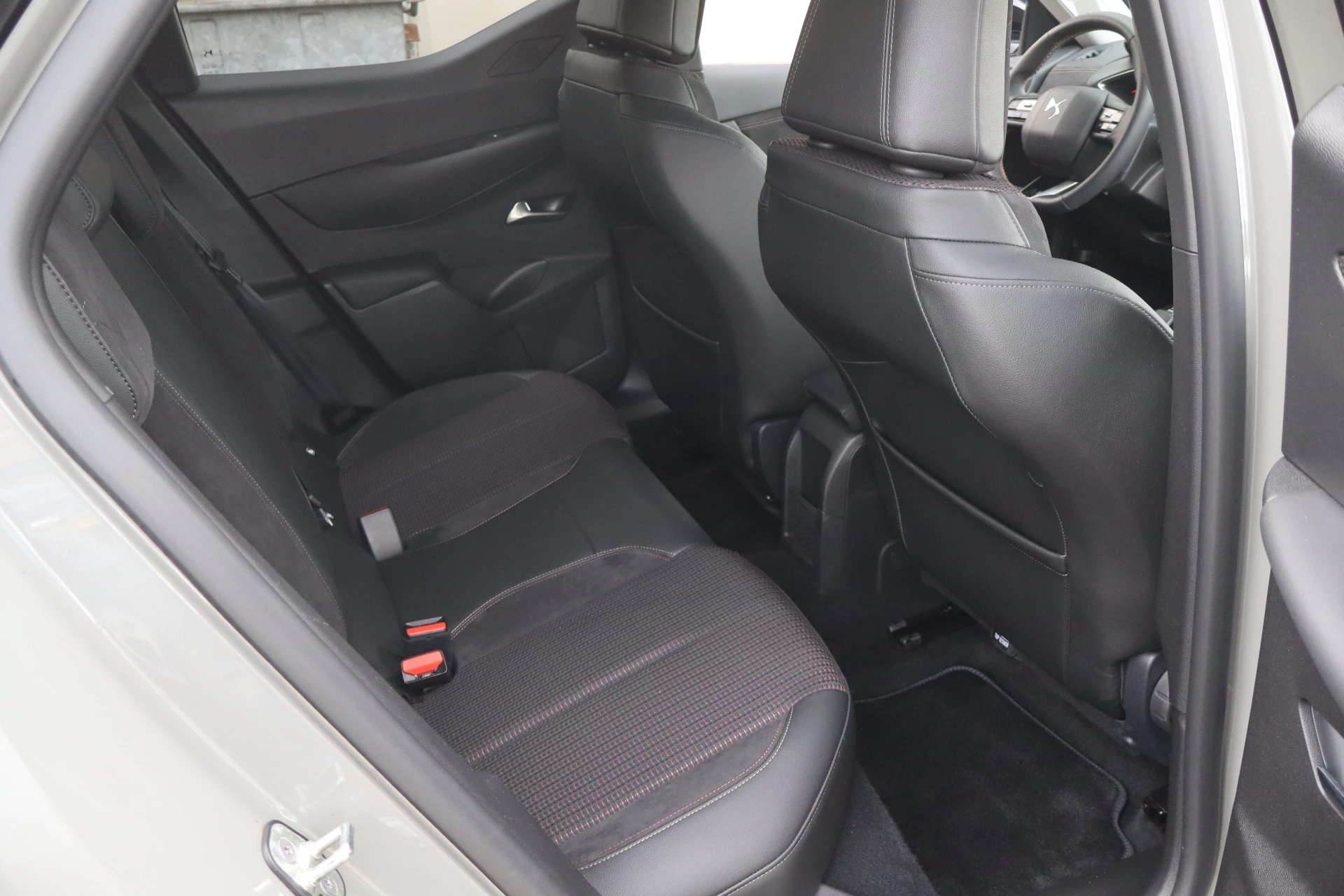 Hoofdafbeelding DS DS 3