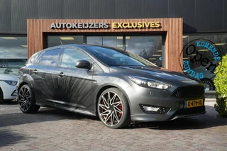 Ford Focus 1.5 ST-Line 182 PK Automaat Leer