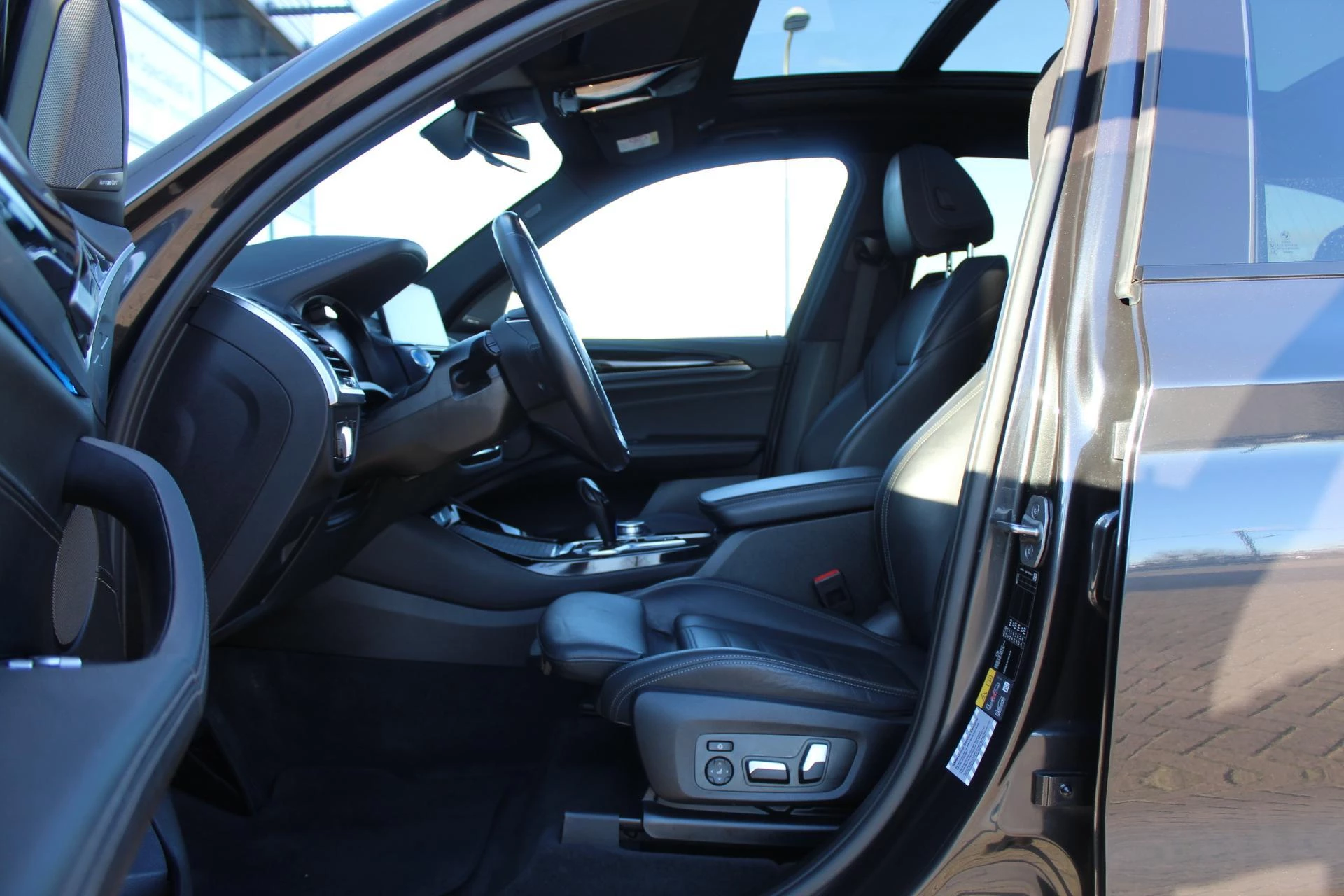 Hoofdafbeelding BMW iX3