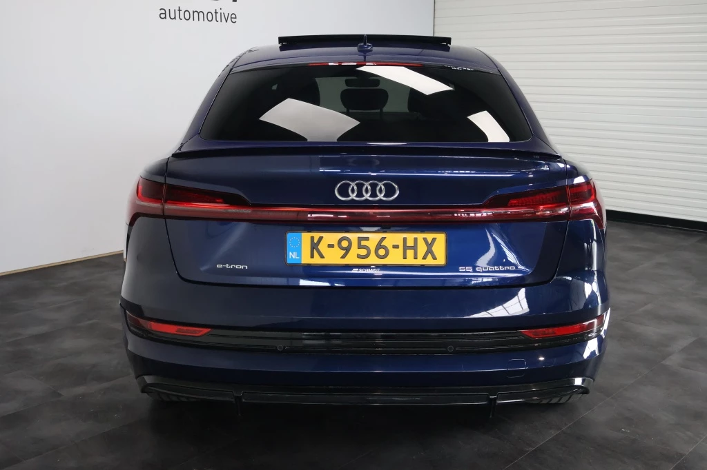 Hoofdafbeelding Audi e-tron