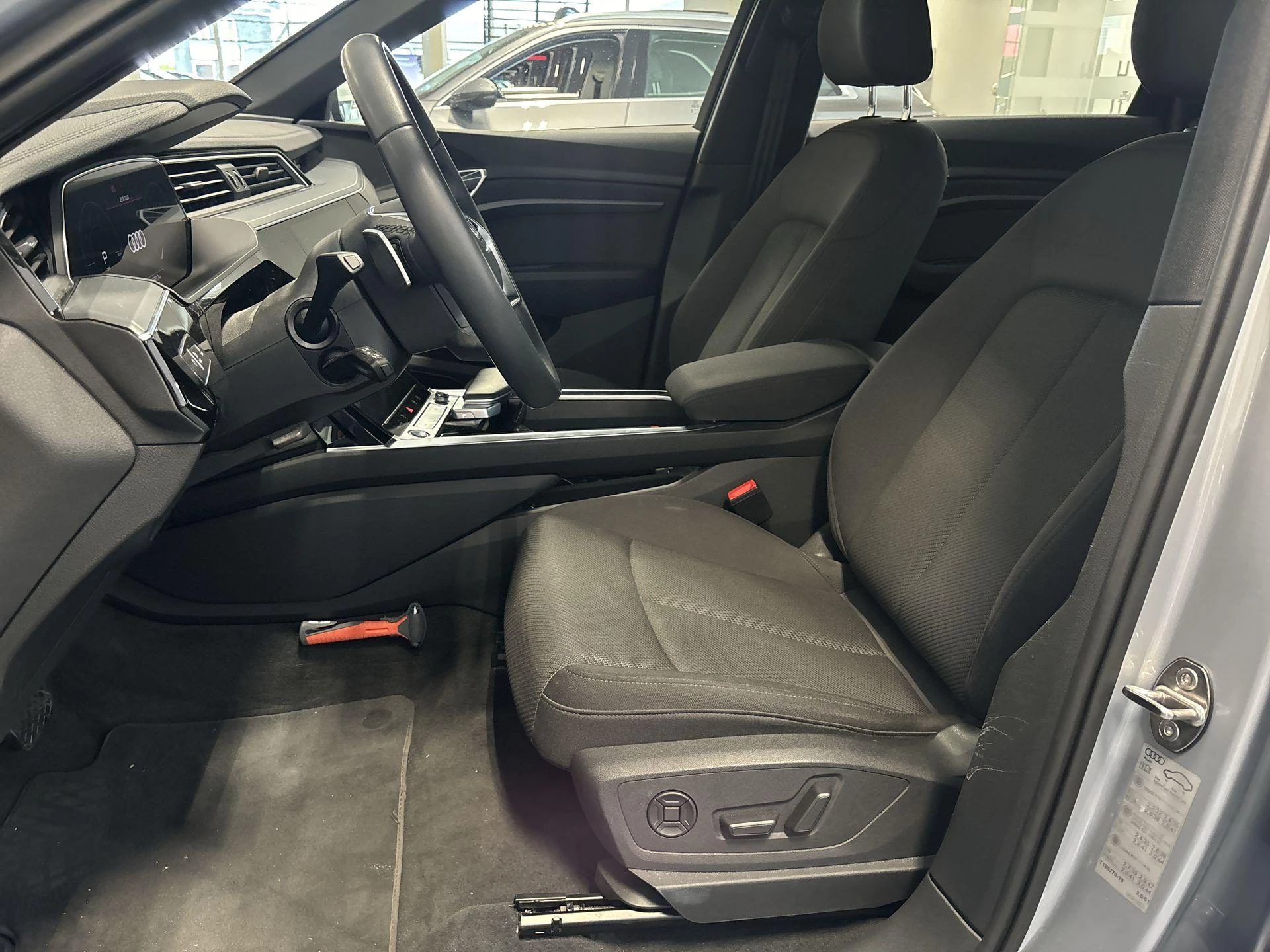 Hoofdafbeelding Audi e-tron