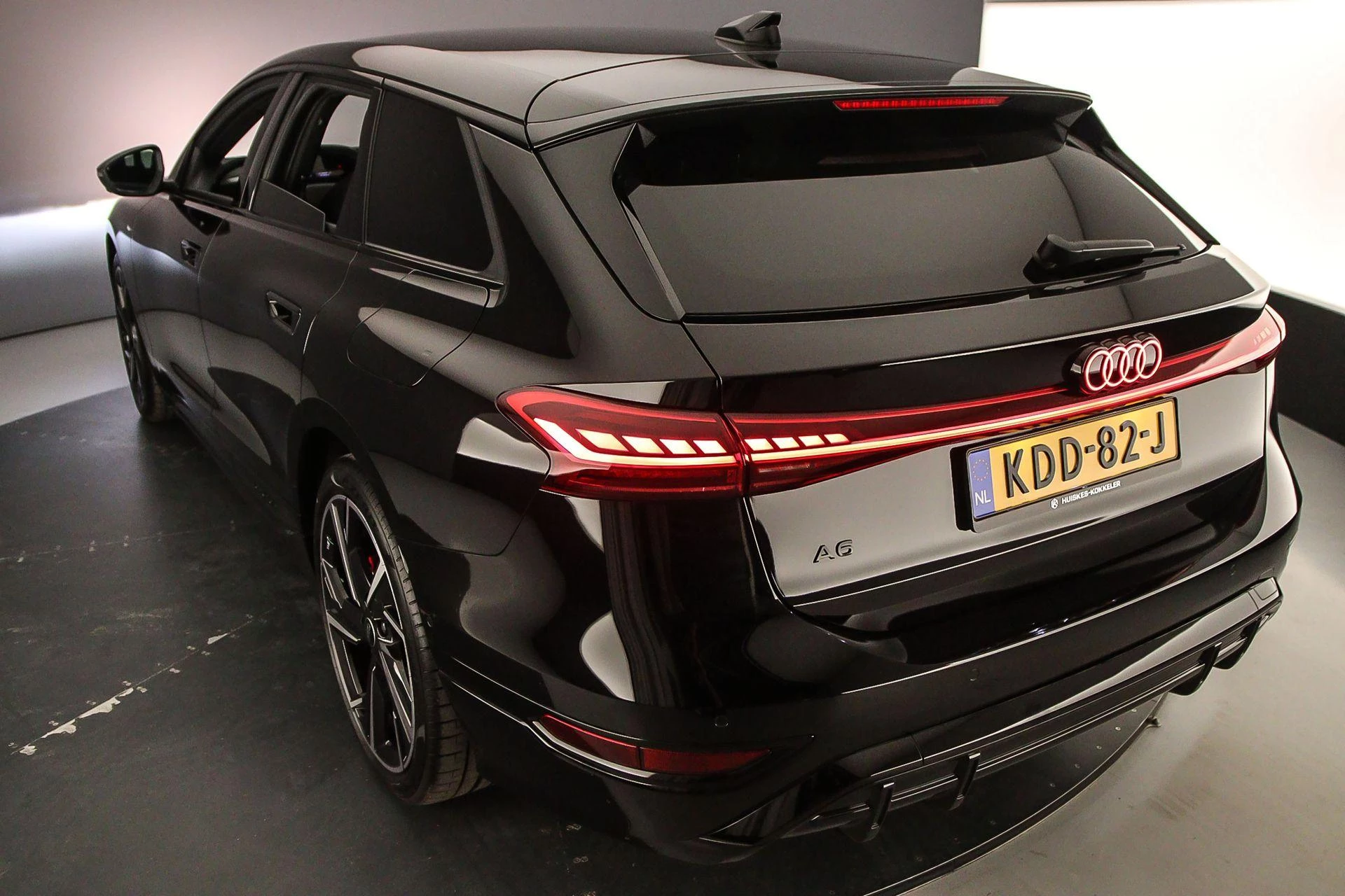 Hoofdafbeelding Audi A6 Avant e-tron