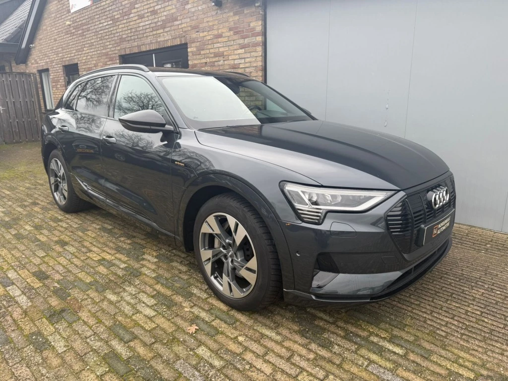 Hoofdafbeelding Audi e-tron