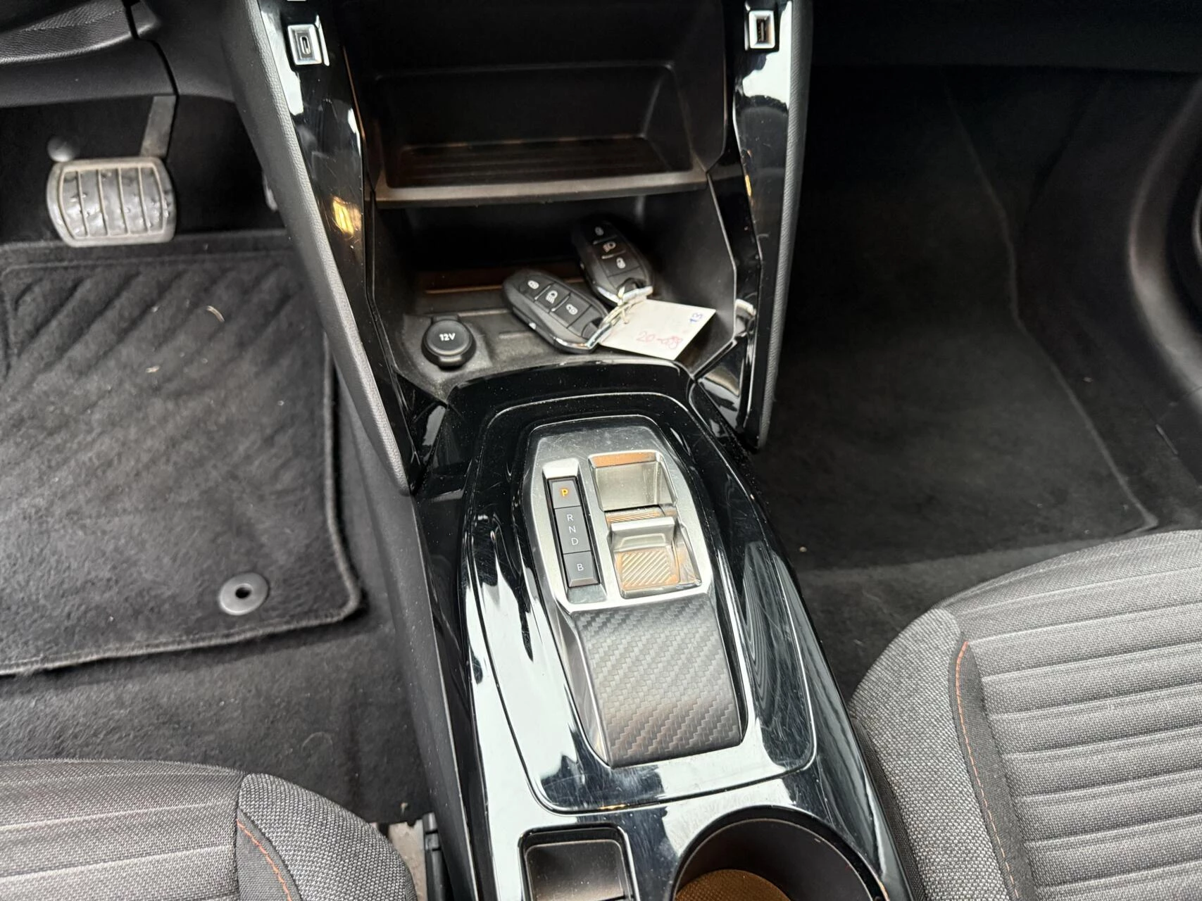 Hoofdafbeelding Peugeot e-208