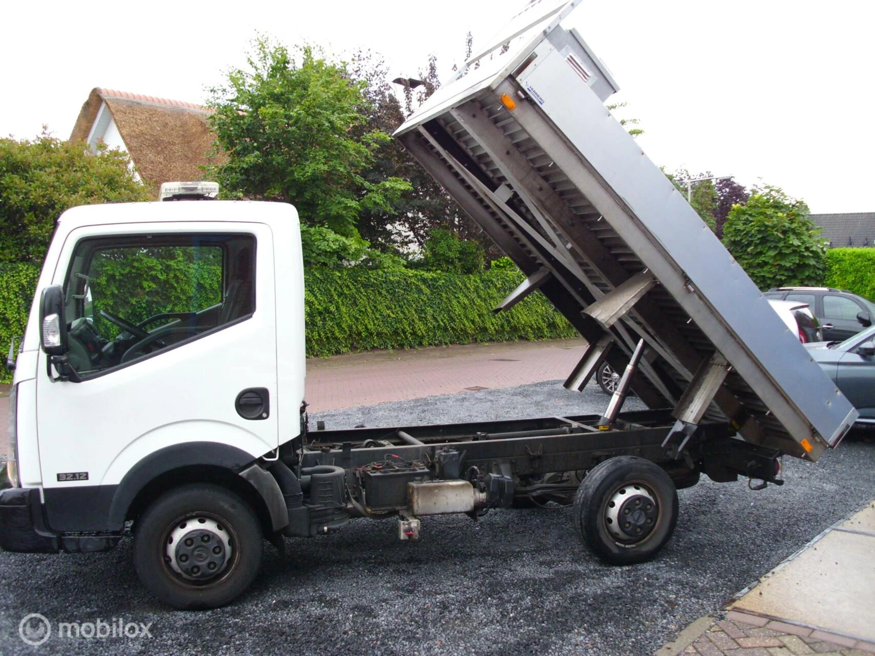 Hoofdafbeelding Nissan NT400 kipper