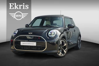 Mini Mini Cooper S / Favoured Uitvoering / Pakket XL / 18'' LM Velgen