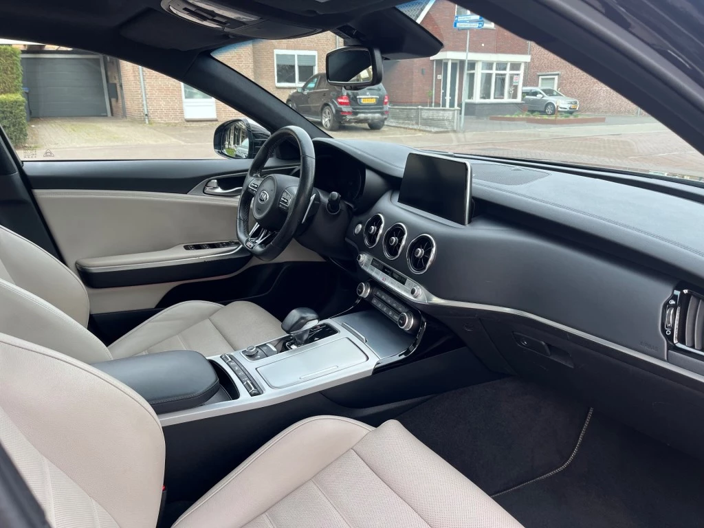 Hoofdafbeelding Kia Stinger