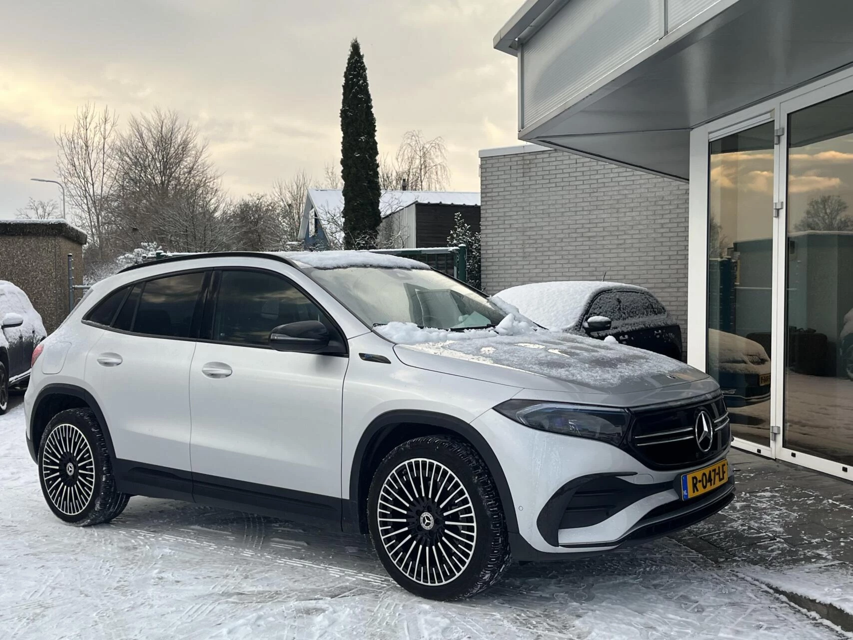 Hoofdafbeelding Mercedes-Benz EQA