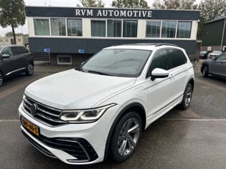 Volkswagen TIGUAN 1.4 TSI eHybrid R-Line | PANO | KEYLESS | STOEL + STUURVERWARMING | RIJKLAARPRIJS INCL. 12 MND. BOVAGGARANTIE