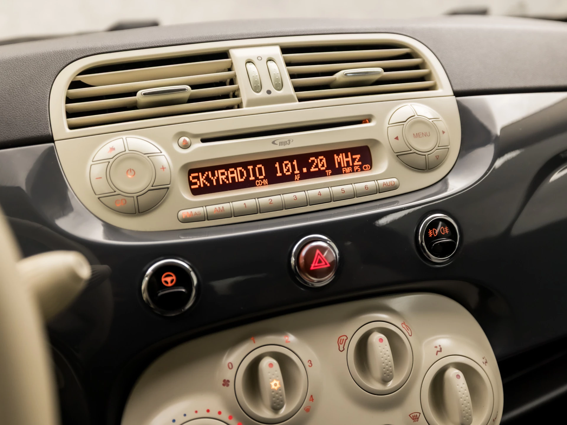 Hoofdafbeelding Fiat 500C