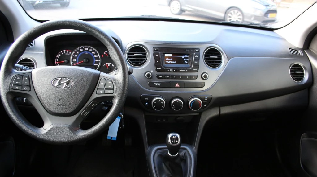 Hoofdafbeelding Hyundai i10