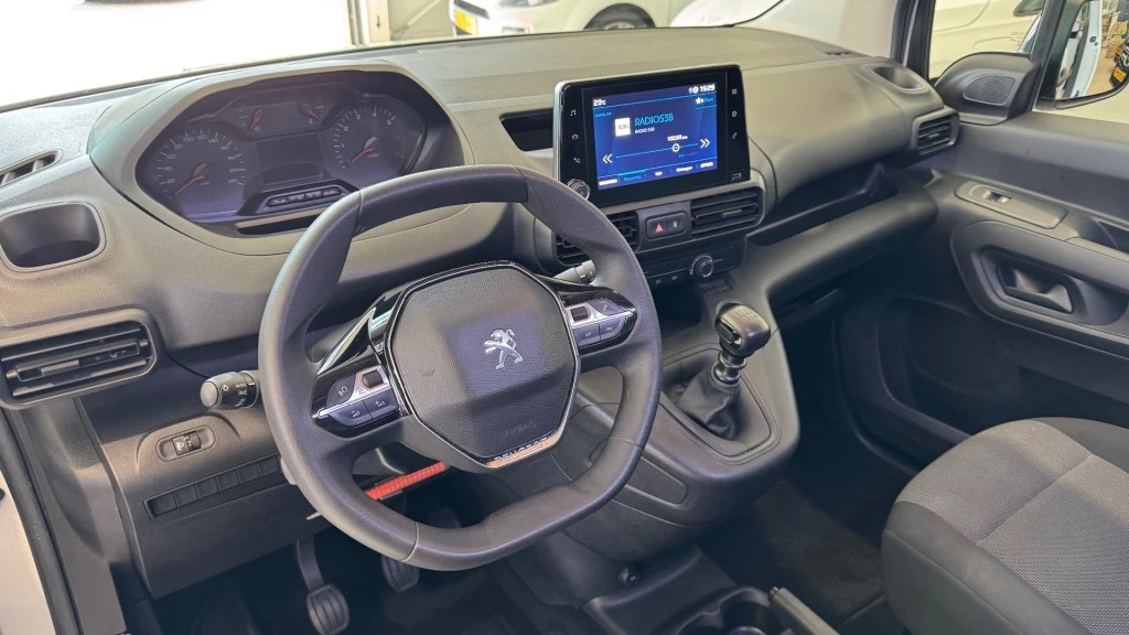 Hoofdafbeelding Peugeot Partner