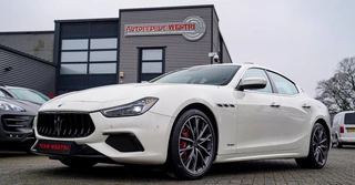 Hoofdafbeelding Maserati Ghibli Maserati Ghibli 3.0 V6 S Q4 GranLusso | 360 camera | Schuif/kanteldak | Luxe Leder | Origineel NL |Adaptieve Cruise | Lane Assist