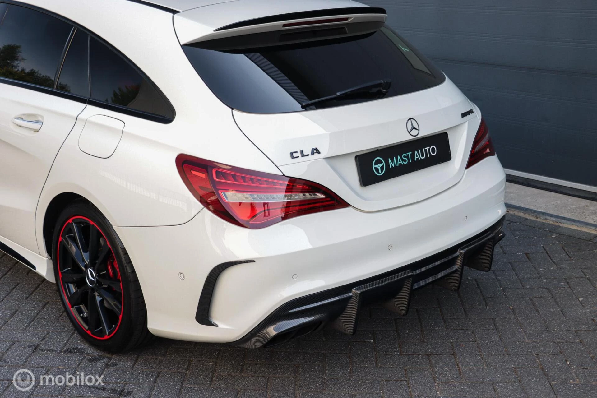 Hoofdafbeelding Mercedes-Benz CLA
