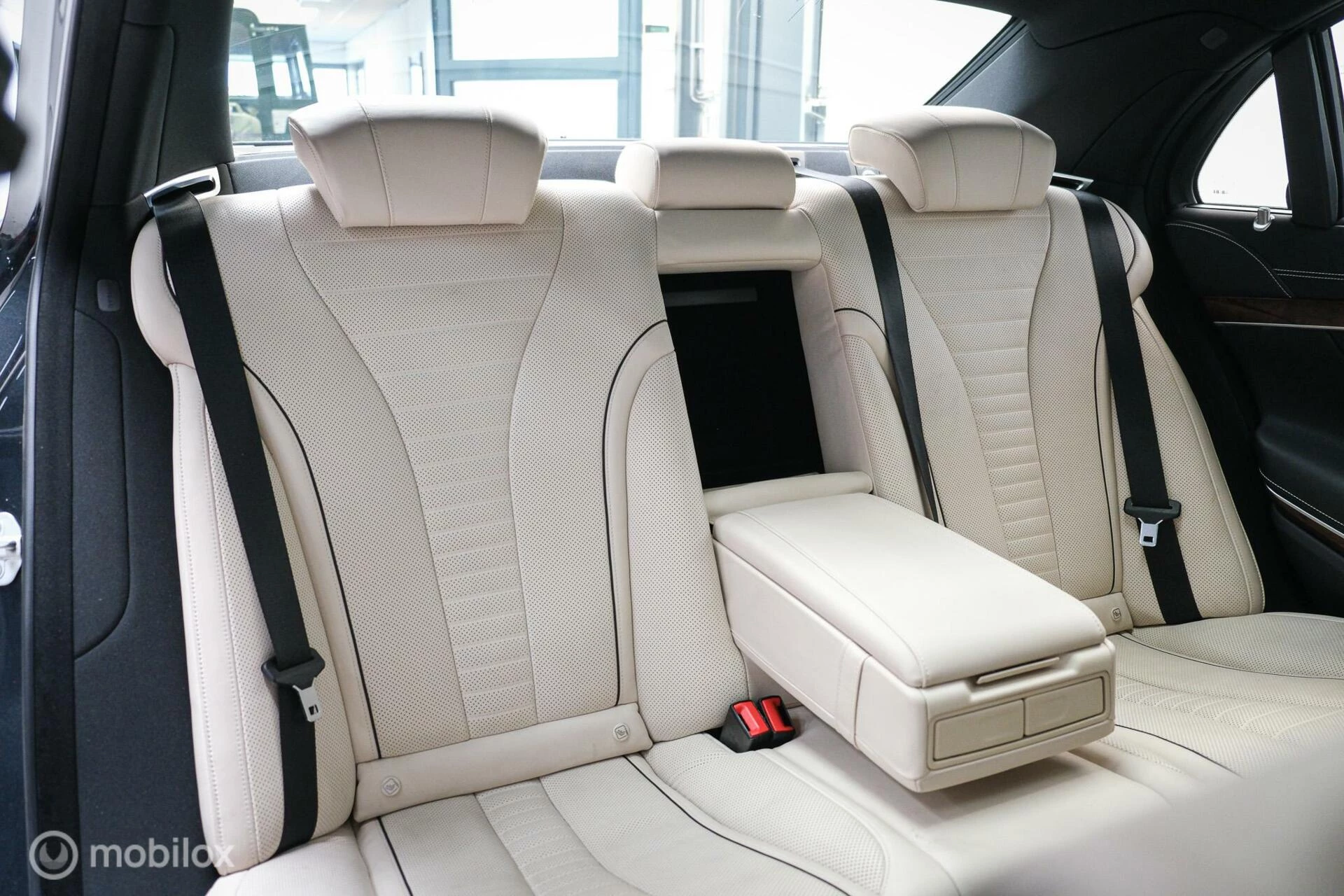 Hoofdafbeelding Mercedes-Benz S-Klasse
