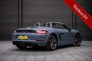 Porsche 718 Boxster 300pk | PDK | Leder | Sport Chrono | Camera | Sportuitlaat | 20 inch | NL auto |