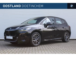 BMW 2 Serie Active Tourer 230e xDrive High Executive M Sport Automaat / Sportstoelen / Adaptieve LED / Parking Assistant Plus / M Adaptief onderstel / Comfort Access / Head-Up