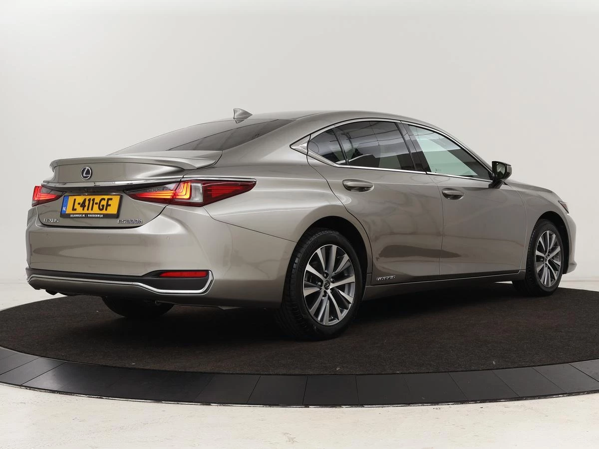 Hoofdafbeelding Lexus ES