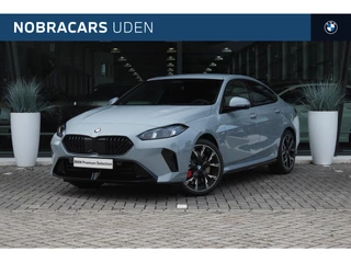BMW 2 Serie Gran Coupé 220 M Sport Automaat / Sportstoelen / M Adaptief onderstel / Comfort Access / Achteruitrijcamera / Adaptieve LED / Stoelverwarming