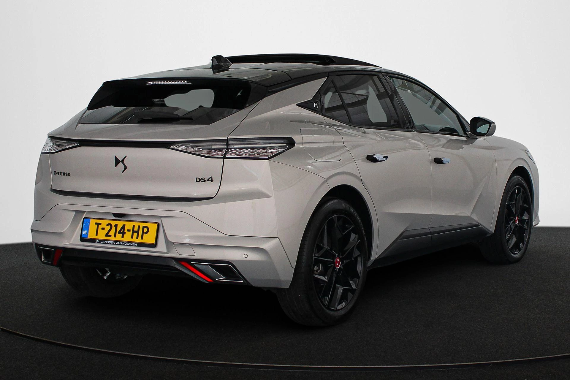 Hoofdafbeelding DS DS 4