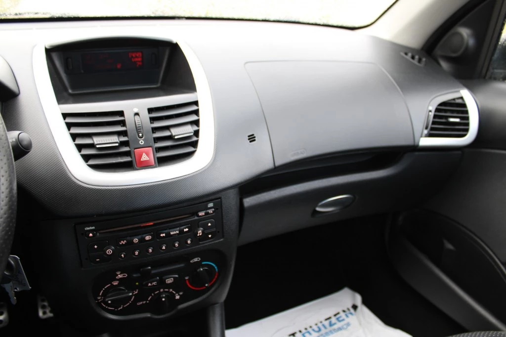 Hoofdafbeelding Peugeot 206