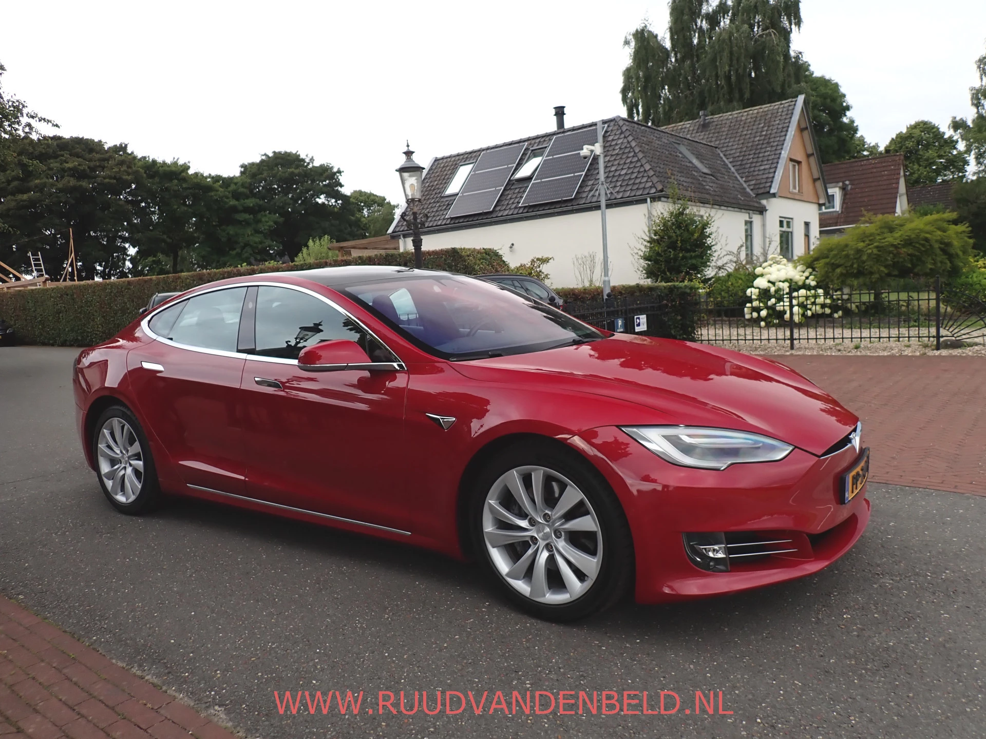 Hoofdafbeelding Tesla Model S
