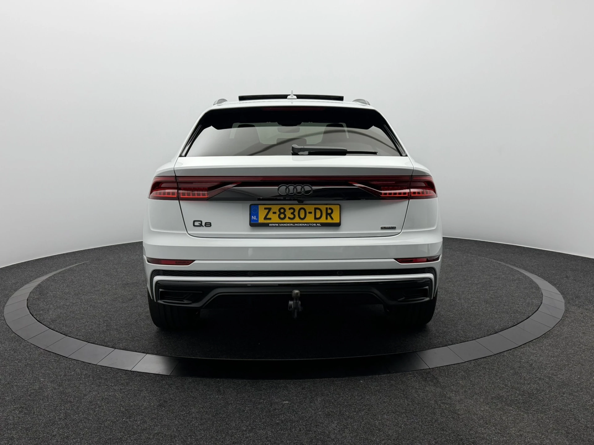 Hoofdafbeelding Audi Q8