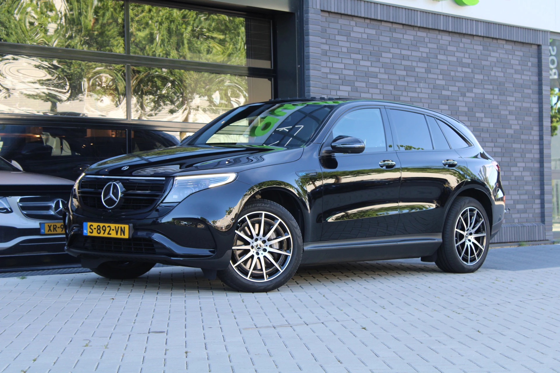 Hoofdafbeelding Mercedes-Benz EQC