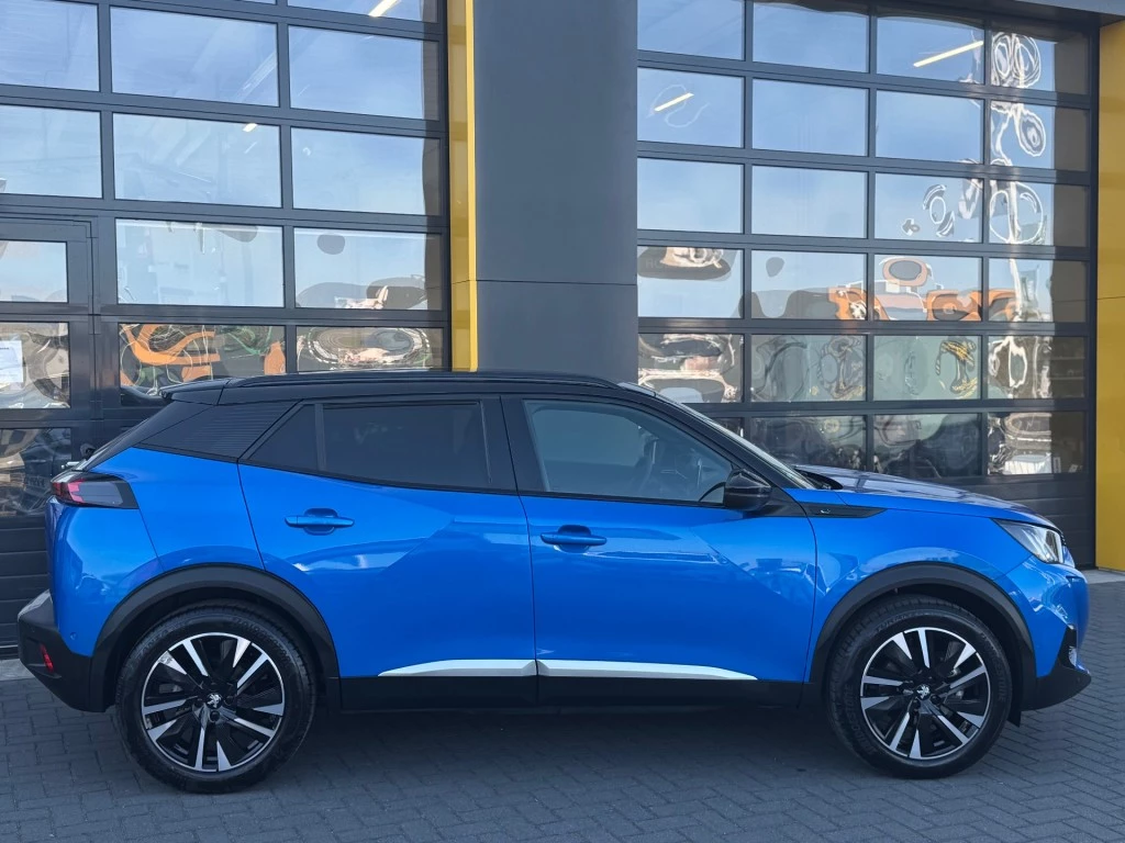 Hoofdafbeelding Peugeot e-2008