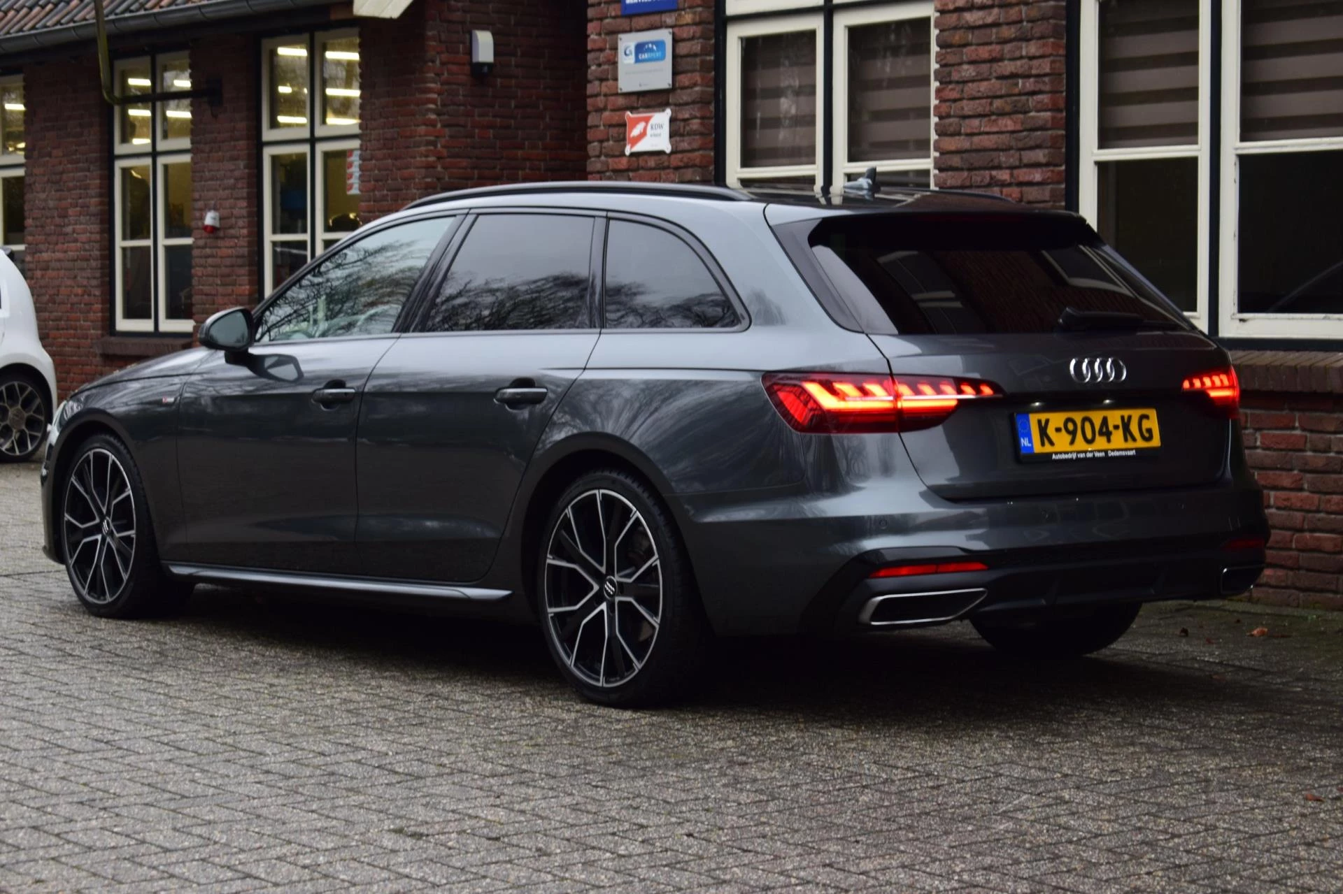 Hoofdafbeelding Audi A4