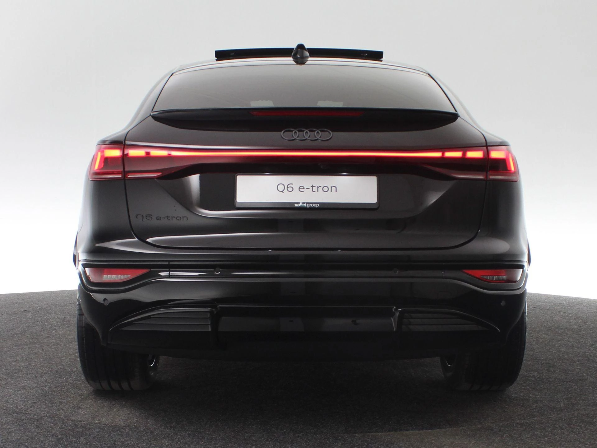Hoofdafbeelding Audi Q6 e-tron